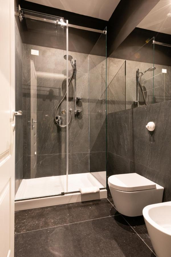 Carlo Suite Apartments Con Vasca Idromassaggio 팔레르모 외부 사진