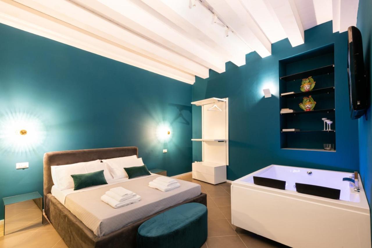 Carlo Suite Apartments Con Vasca Idromassaggio 팔레르모 외부 사진